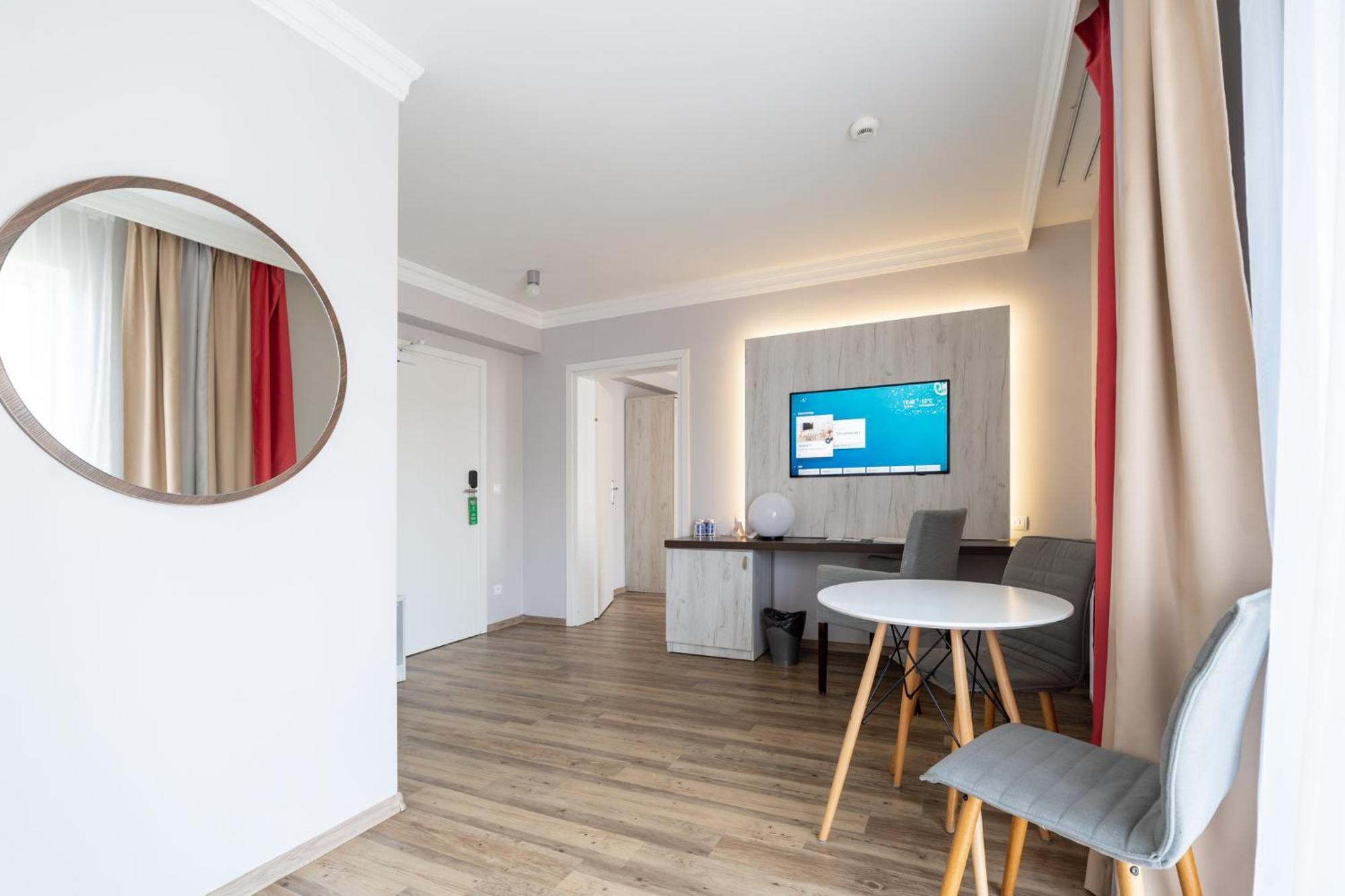 Hotel & Spa Trzy Wyspy Świnoujście Екстериор снимка