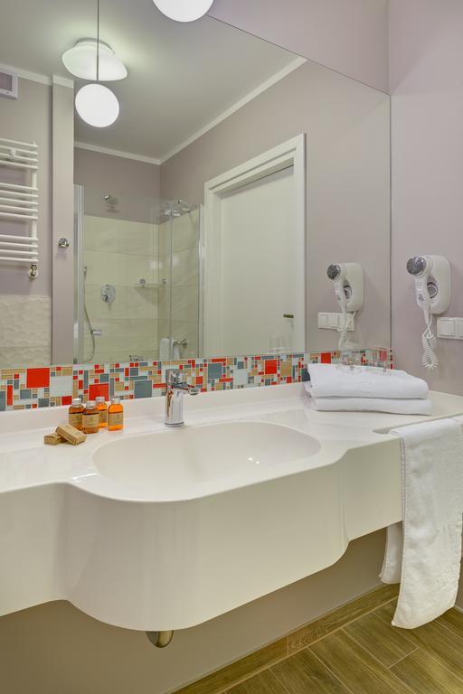 Hotel & Spa Trzy Wyspy Świnoujście Екстериор снимка